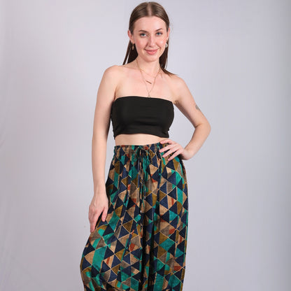 Women's Boho Harem Pants – Comfortable and Stylish Lounge, Yoga, and Beach Pants with Pockets.