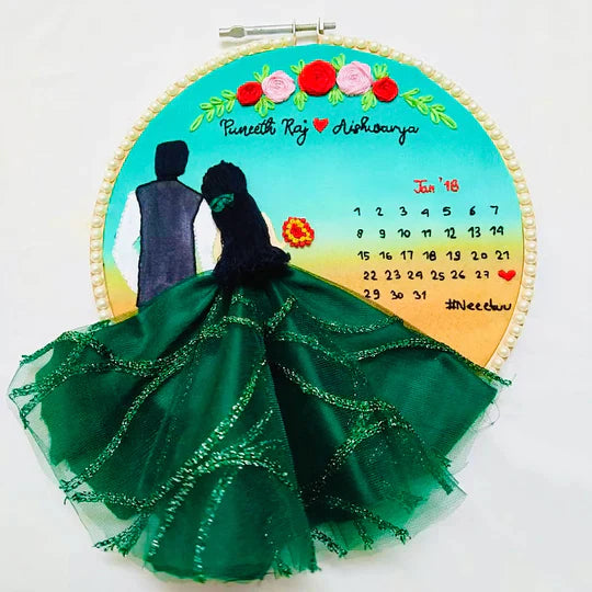 Customized Couple Hoop for Engagement with Calendar